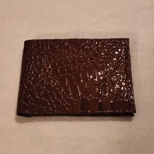 Vintage 1970's Elegant Brown Crocodile-Embossed Wallet